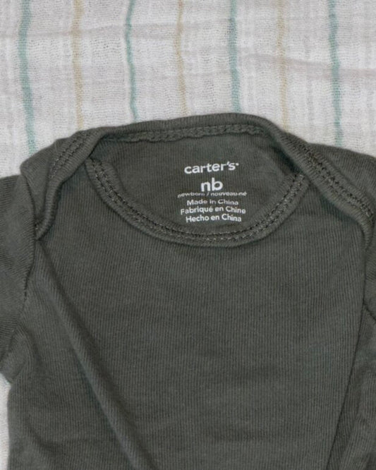 Body gris recien nacido